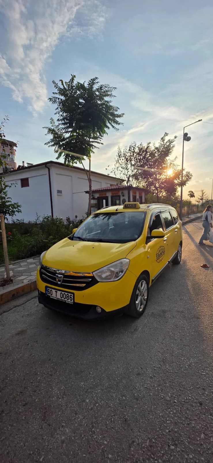 Tokat Taksi, 60 T 0086 plakalı sarı taksi