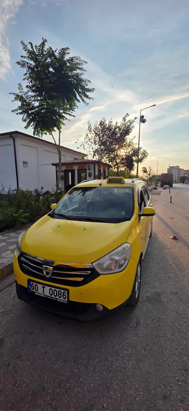 Tokat Taksi, 60 T 0086 plakalı sarı taksi